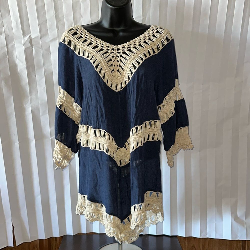 Importers of New York Women's Size M Blouse Blue Cream Casual Work Top